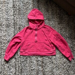 Lululemon cropped scuba